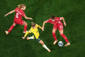 Mål og Highlights fra ottendedelsfinalen ved kvindernes VM-slutrunde mellem Danmark og værterne fra Australien.