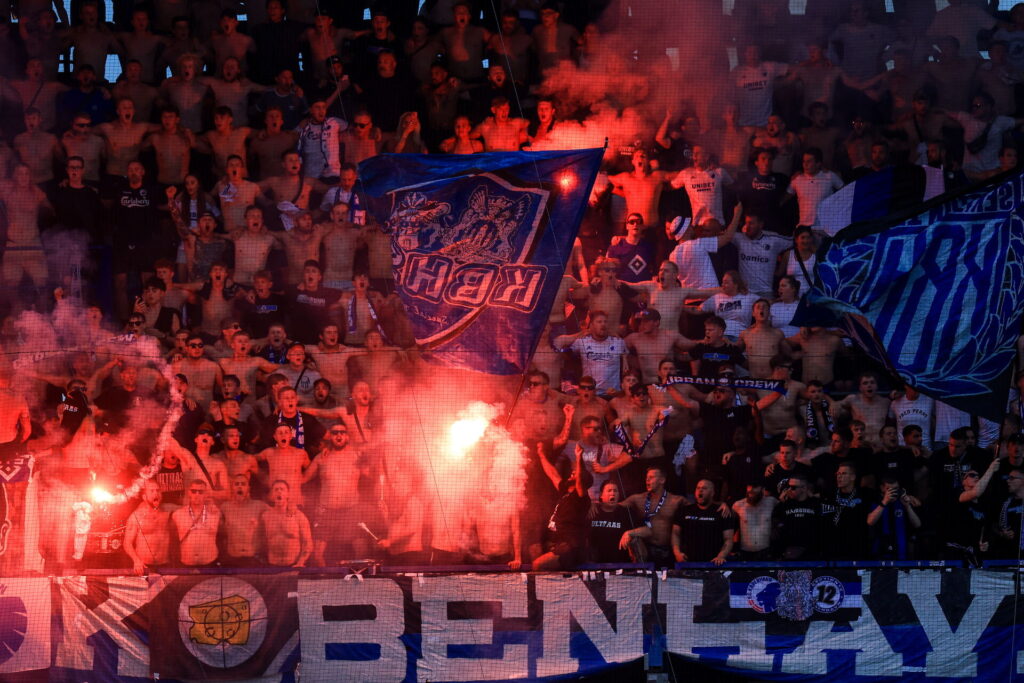 F.C. København vil afsøge muligheden for personligt erstatningsansvar, efter klubben må undvære tilskuere til udekampen mod polske Raków Częstochowa som følge af pyroteknik.