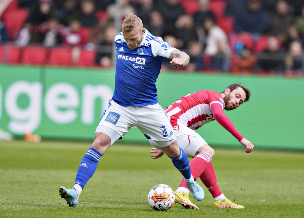 Brian Hamalainen og resten af Lyngby Boldklub forventer en krig i Aarhus mod AGF.