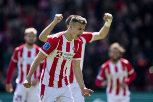 Mål og Highlights fra AaB mod Hillerød i NordicBet Ligaen.