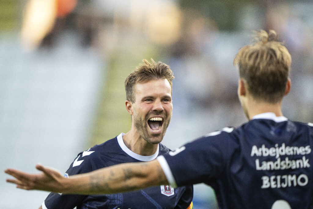 Patrick Mortensen er i dialog med AGF om forlængelse af sin kontrakt.