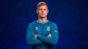 Brøndbys debuterende målmand redde straffspark i kampens døende minutter og sikrede sit hold tre point mod Vejle.