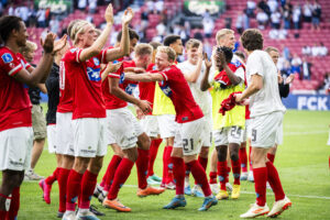 Får overblikket over, hvordan kampene i Superligaen fordeles mellem Viaplay og TV 2