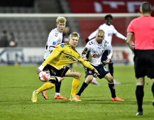 Simon Makienok er på plads i Hvidovre.