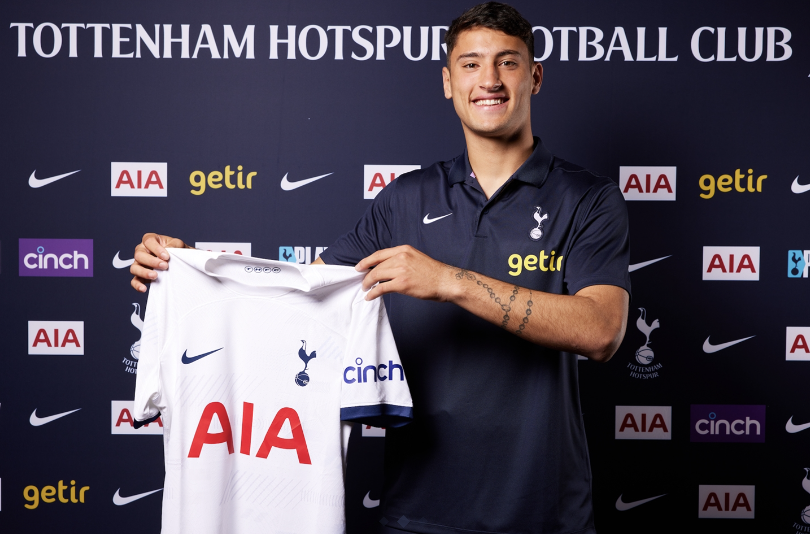 Tottenham henter ung argentiner 