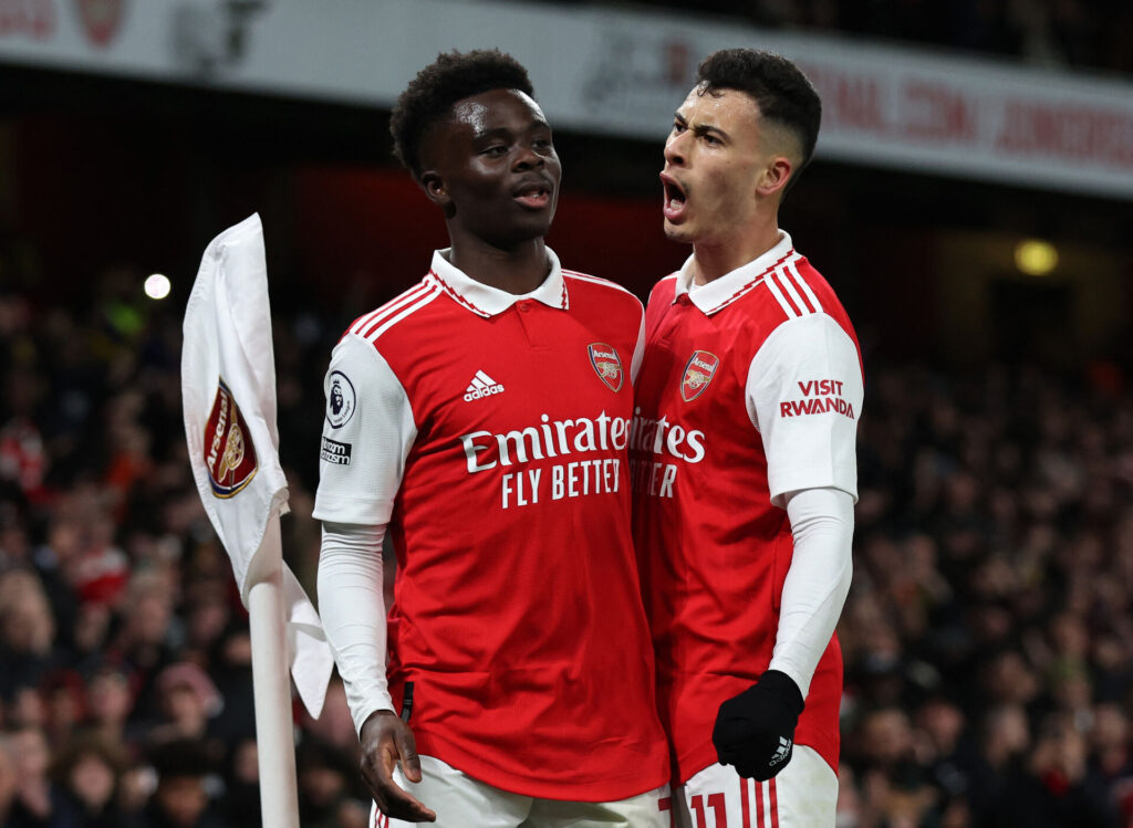 Bukayo Saka er blevet kåret til årets unge spiller i Premier League.