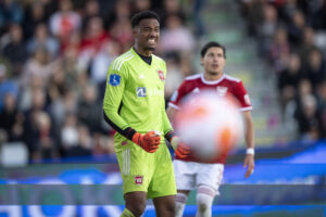 Rettighederne for Superligaen er solgt fra 2024 til 2030 til Viaplay og TV 2