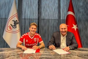 Carlo Holse fortæller, at FCK godt kan forberede sig på en vild stemning, når de onsdag møder Galatasaray i Istanbul i Champions Leagues gruppe A