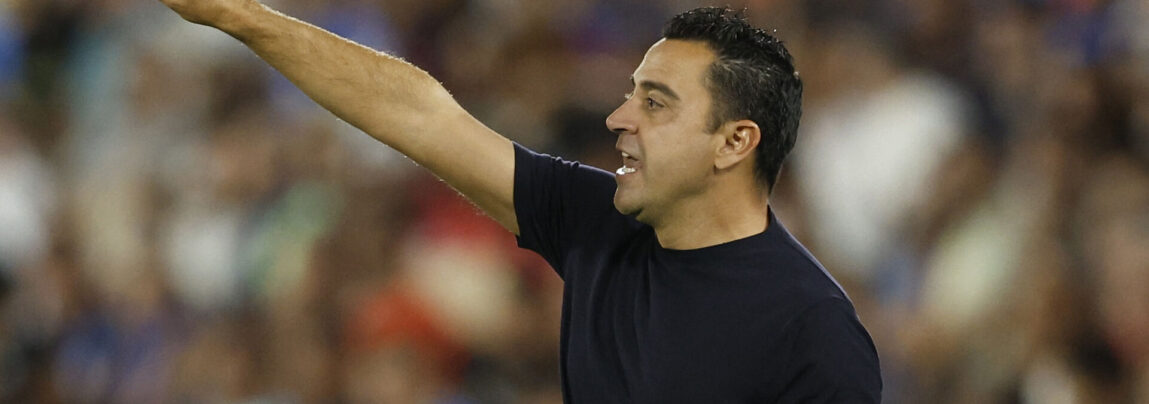 Barca-sportsdirektør Deco bekræfter, at Barca forlænger aftalen med cheftræner Xavi.