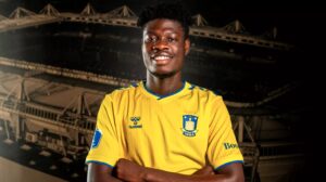 Emmanuel Yeboah scorede to mål i sin uofficelle debut.