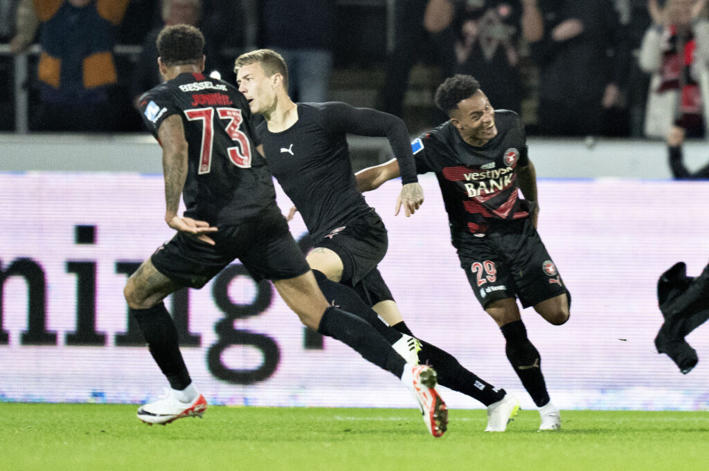 FC Midtjylland er videre i Pokalen efter sejr over Næstved Boldklub.