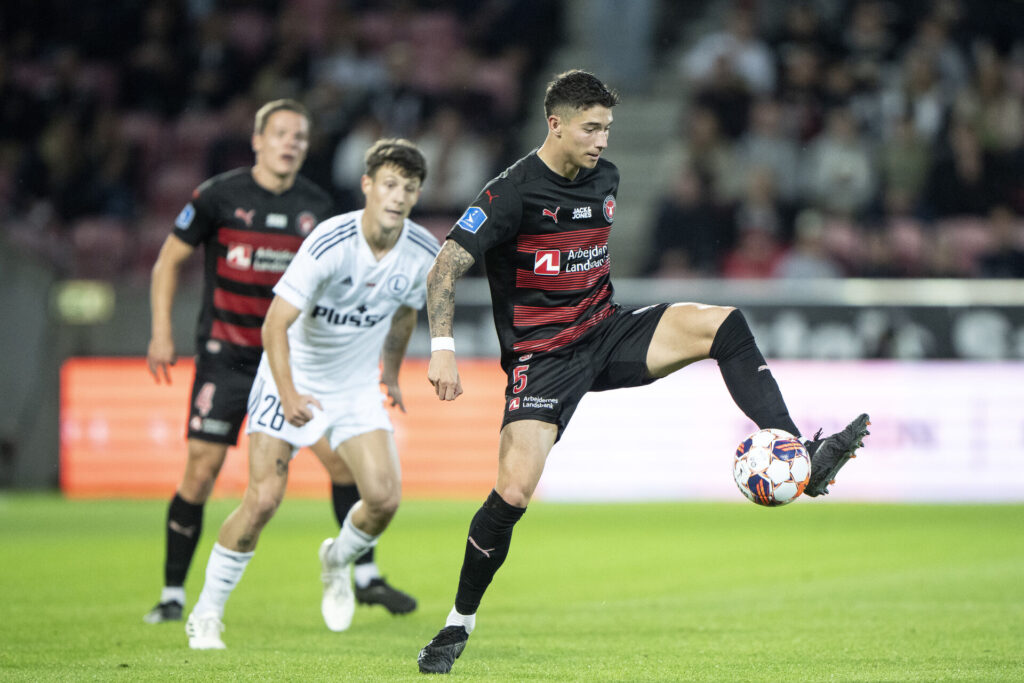 Emiliano Martinez vender tilbage til FC Midtjylland med en skade.