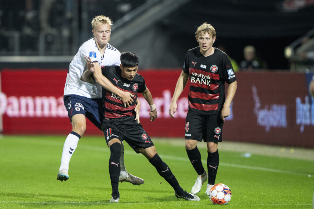 Her kan du se. hvor meget FC Midtjylland præcis har betalt for Dario Ososio