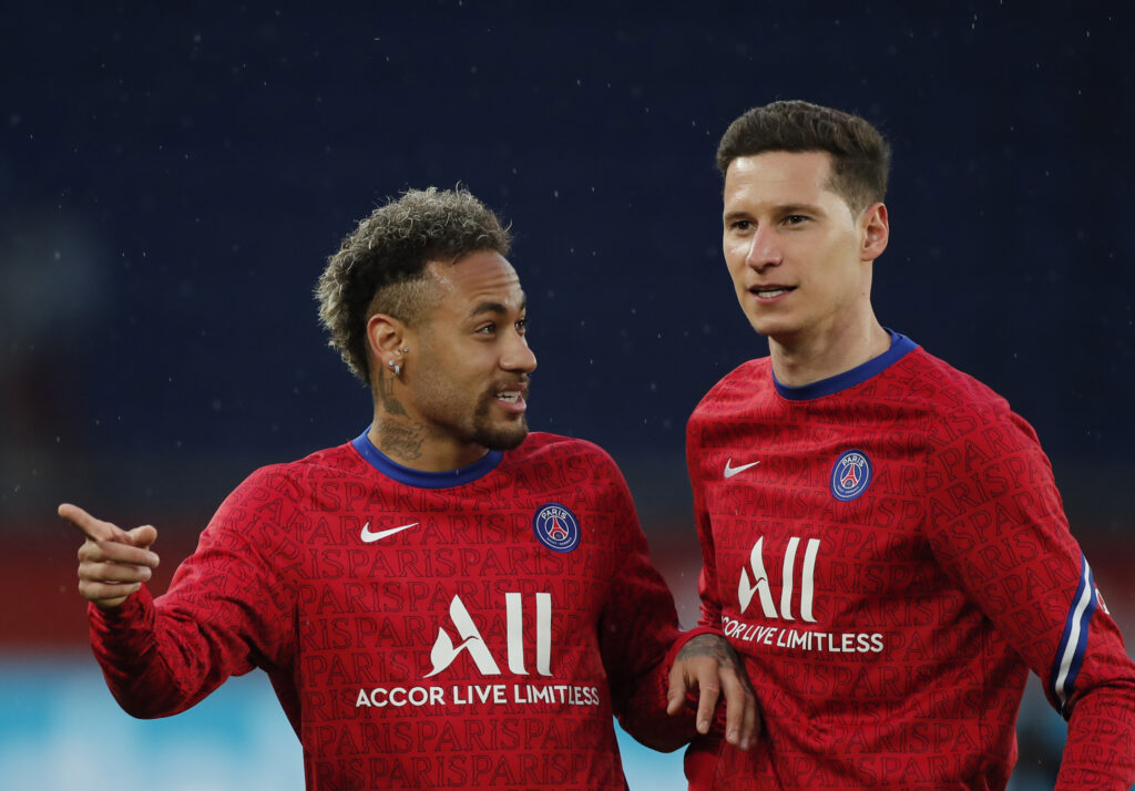 Julian Draxler bliver angiveligt i PSG.