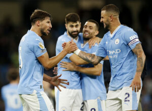 Kyle Walker bærer anførerbindet i Manchester City