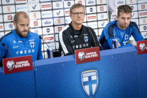 Lukas Hradecky har fået optimal, men bemærkelsesværdig optakt til kampen mod Danmark.