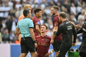 Se mål og highlights fra FC Midtjyllands sejr over F.C. København i Parken lørdag den 30. september.