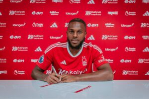 Nuno Tavares skifter til nottingham forest på leje fra Arsenal