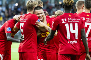 Oliver Villadsen er angiveligt på blokken i Benfica.