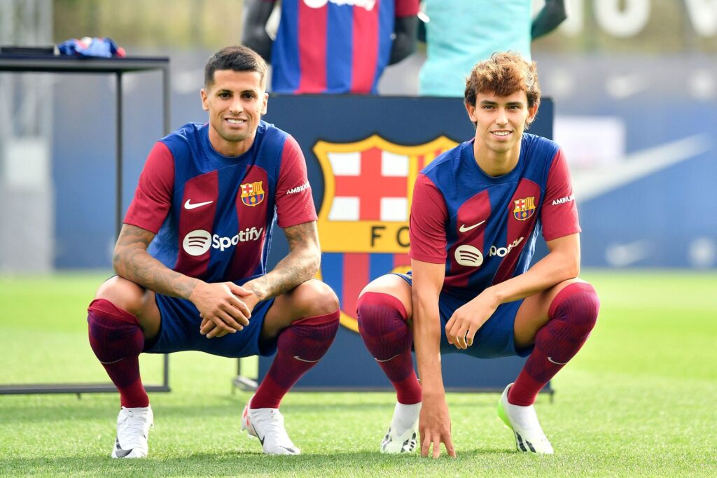 João Cancelo og João Félix blev begge hentet på lejeaftaler til FC Barcelona på transfervinduets sidste dag.