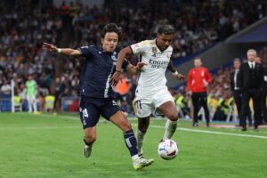 Real Madrid overvandt et ellers velspillende Real Sociedad-mandskab.