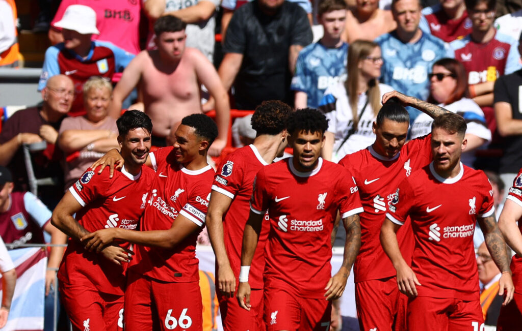Dominik Szoboszlai står for den mest solgte Liverpooltrøje denne sommer.