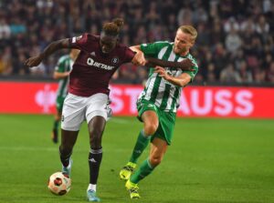 Sparta Prag mødte Aris i Europa League.