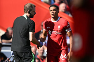 Trent Alexander Arnold trækker sig fra landsholdslejr med skade.