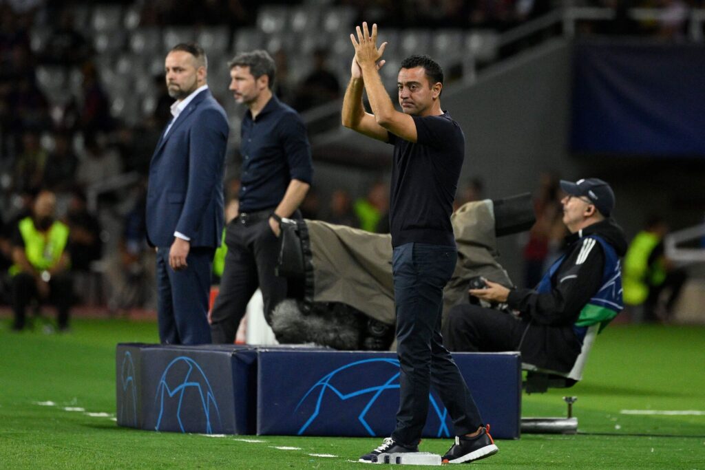 Xavi bliver i FC Barcelona, hvor han har fået forlænget sin aftale.