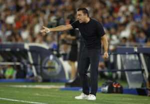 Alexander Isak er på blokken i FC Barcelona.