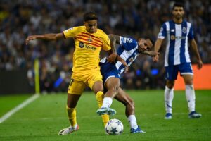 Xavi forklarer, hvorfor Lamine Yamal forsvandt i kampen mod Porto.