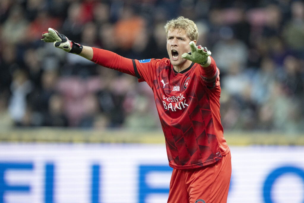 Jonas Lössl og FC Midtjylland fik en skideballe i pausen mod Randers FC.