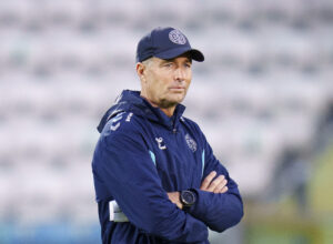 Kasper Hjulmand har sat navn på de 11 spillere, der starter inde for Danmark