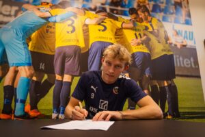 Hobro forlænger med Laurs Skjellerup