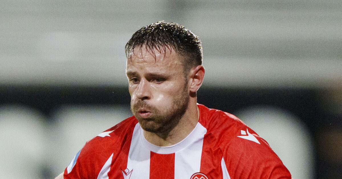 Rørt Pallesen: Kommer til at savne alt ved at være AaB-spiller AaBs Kristoffer Pallesen i kamp med AC Horsens Aron Sigurdarson under superligakampen mellem Horsens AC og AaB på Casa Arena i Horsens mandag den 10. oktober 2022.. (Foto: Bo Amstrup/Ritzau Scanpix)
