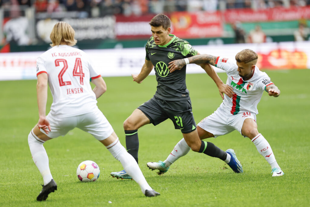 Mål og Highlights fra Bundesligaens danskeropgør mellem Augsburg og Wolfsburg.