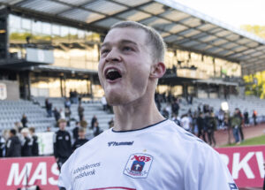 Mads Emil Madsen er ude med nyt om skaden og fremtiden i AGF