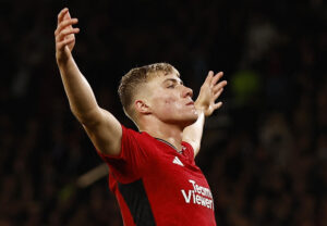 Rasmus Højlund møder sine brødre tirsdag aften