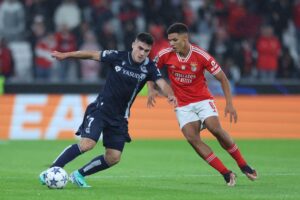 Alexander Bah døjer med skade i foden