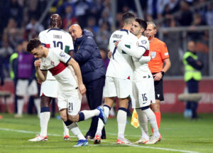 Ronaldo kom på måltavlen, da Portugal storsejrede i EM-kvalifikationen.
