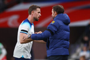 Southgate-forstår-ikke-buh-råbene-overfor-Henderson