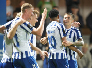 Esbjergs spillere jubler efter en scoring