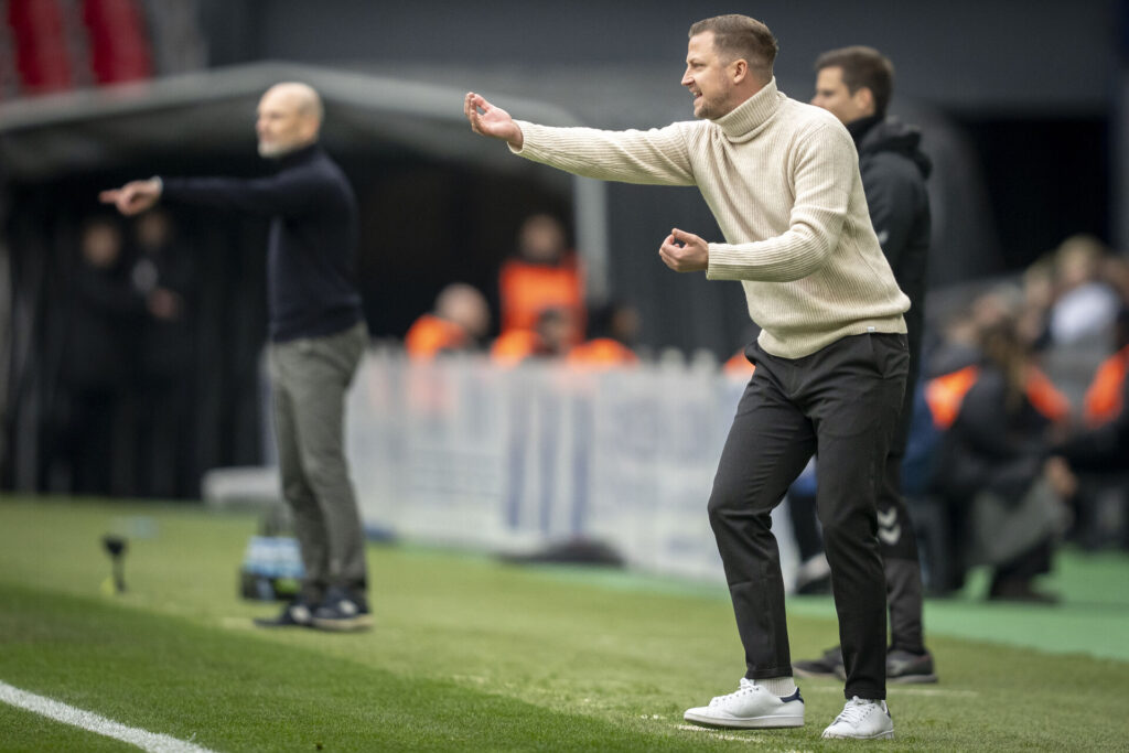 Jacob Neestrup er på blokken i Ajax.