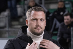 Jacob Neestrup fra FCK retter på kraven