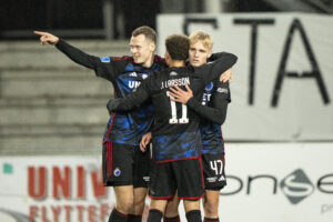 Victor Froholdt scorede til 1-0 i Danmarks sejr over Estland.