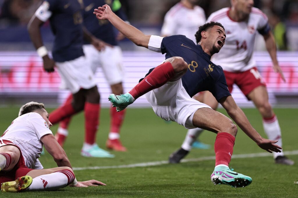 Warren Zaire-Emery er færdig med at spille fodbold for PSG for i år.