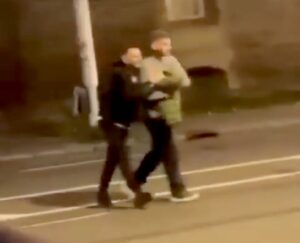 Tre spillere fra det tjekkiske landshold er sendt hjem før den afgørende EM-kvalifikationskamp mandag aften