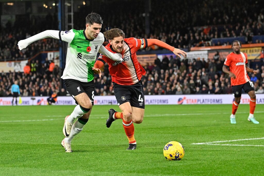 Se højdepunkterne fra Premier League-kampen mellem Luton Town og Liverpool.