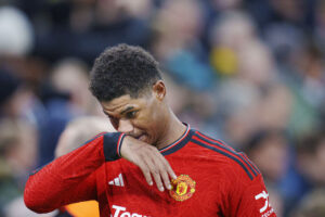 Marcus Rashford forlader Champions League-kampen mod FCK med et rødt kort. Nu får han dog opbakning af flere eksperter i hjemlandet England