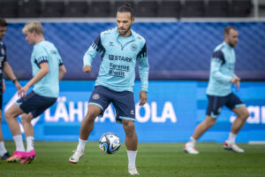 Martin Braithwaite scorede to gange for Espanyol mod Elche.